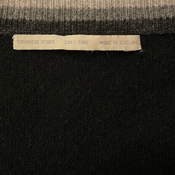Cashmere Studio 100% cashmere Cardigan Sweater Sz 1 (XS) with shell- Black - Picture 4 of 9